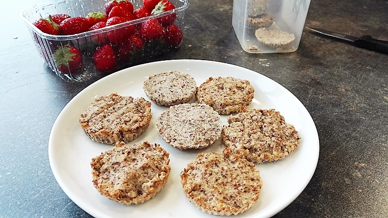 Low CArb Erdbeer-Törtchen Annefaktur.de