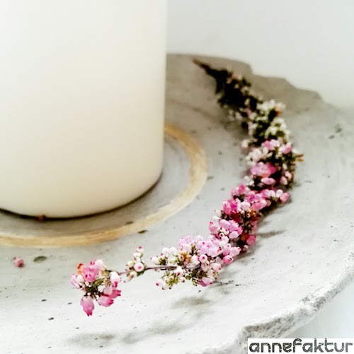 Beton, Deko, Schale, Beton-Schale, Zement, Herbstdeko, Basteln, DIY, Do it yourself, Berlin, Blog, Annefaktur, Weihnachtsdeko, Winterzeit, Winterbasteln, Kerzen, Heidekraut